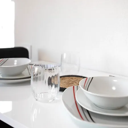 Moderne - 3 Frontieres - Aeroport De Bale - Parking Apartment *